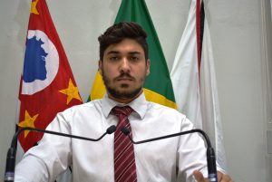 Vereador Diego Costa lamenta rejeição de Projeto que daria mais transparência as obras públicas paralisadas no município