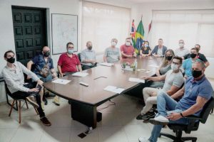 Vereador Guilherme Nunes participa de reunião para definir alterações na Lei Municipal que proíbe shows com música ao vivo