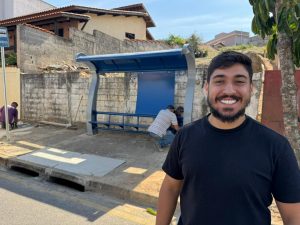Ponto de ônibus no Jardim Mosteiro é instalado após solicitação do Vereador Diego Costa