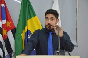 Vereador Diego Costa comemora aprovação de Projeto que prioriza licença-prêmio a servidores com deficiência ou doenças graves