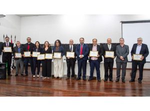 Vereador Wanderlei da Qualiser homenageia professores e o Instituto Federal de São Roque com moções de reconhecimento