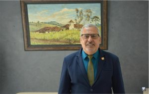 Mandato do Vereador Julio Mariano, em parceria com Cris Meinberg, da Terra do Bugio, está disponibilizando perucas para pessoas em tratamento contra o câncer